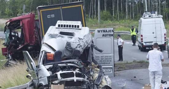 开车吃瓜事故后续,吃瓜引发的意外事故后续追踪